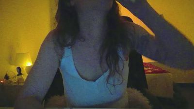 Larafoxok webcam cam4 model stream image