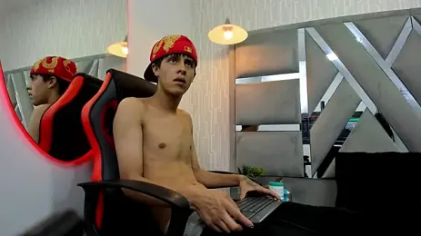 MikeHunteer webcam model stream image