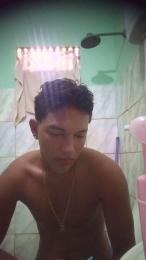 Vini18cm_novin webcam model stream image