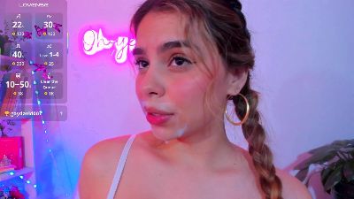 Crisbellopez webcam model stream image