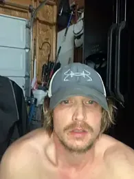 Midwestalpha webcam model stream image