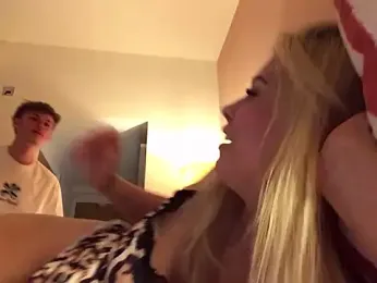 BrokenRomantic webcam model stream image