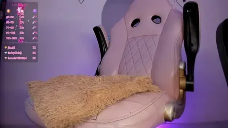 Mia_royal webcam model stream image