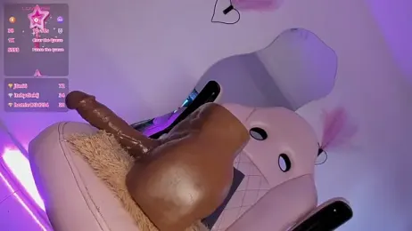 Mia_royal webcam model stream image