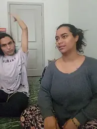cinnaminnie webcam model stream image