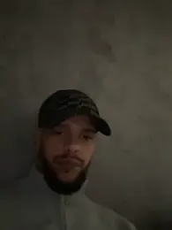 Lionayowe webcam model stream image