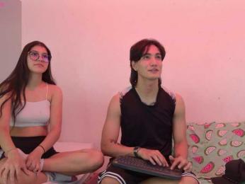 sweetauracouple webcam model stream image