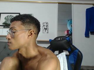 Ryan Boness webcam model stream image