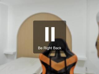 Kenshi Roa webcam model stream image