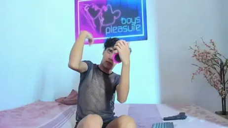 Pleasure_boys_hot webcam model stream image