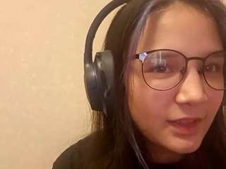 latoniabudney webcam model stream image