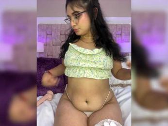 CharlotteWalker webcam model stream image