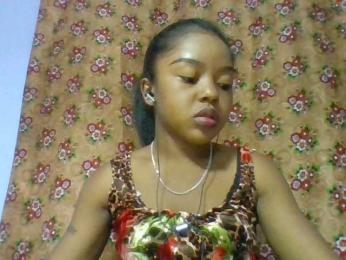 Elysa7 webcam model stream image