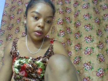 Elysa7 webcam model stream image