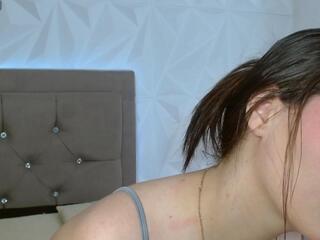 Gwen Drew webcam model stream image