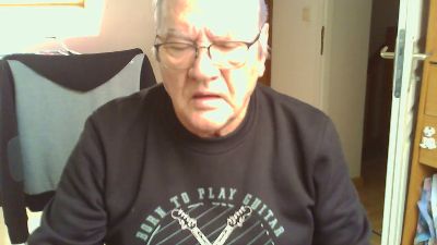 Contact27110 webcam model stream image