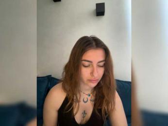 WILDGIRL webcam bongacams model stream image