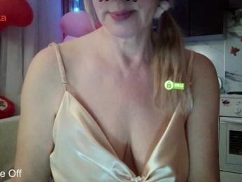_Desirable_ webcam model stream image