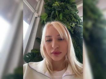 Cristi-Candy webcam bongacams model stream image