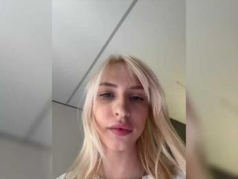 Cristi-Candy webcam bongacams model stream image