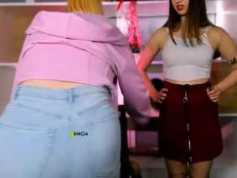 mila_glow webcam model stream image