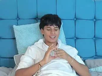 Valentino_Lane webcam stripchat model stream image