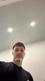 NaplesGuy04 webcam model stream image