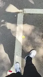 xyz_2giT webcam model stream image