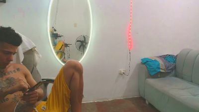 Skartoliver webcam model stream image