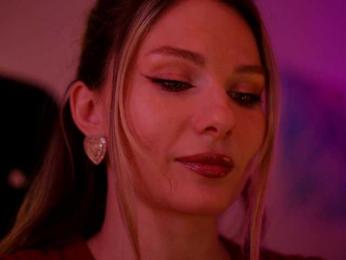 D_i_aM webcam bongacams model stream image