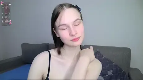 LolaVibe webcam model stream image