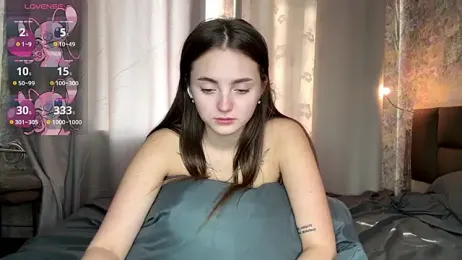 LoraDavi webcam model stream image