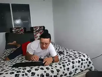 max_and_lilu webcam model stream image