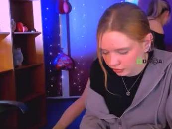 lole_ti webcam model stream image