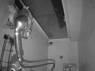 voyeurcam-baileybase-shower webcam model stream image