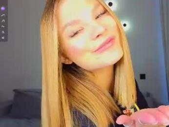 lovely_babyy webcam model stream image