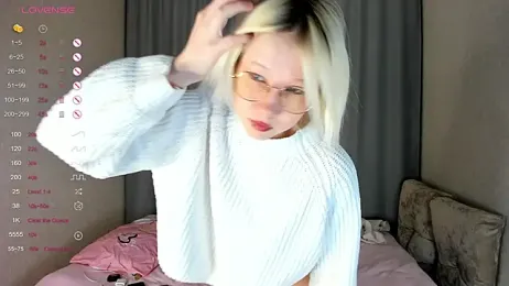 Allettaevee webcam stripchat model stream image