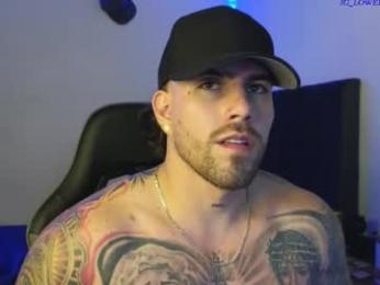 ades_lowe webcam chaturbate model stream image