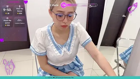 Mollyhappy1769 webcam model stream image