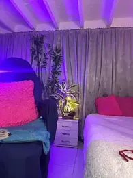 lonely_shewolf webcam model stream image