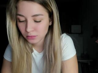 Ariel Meel webcam model stream image