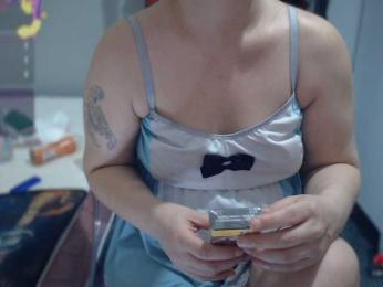 Bisexyeliz35 webcam model stream image