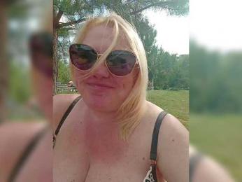 Kristina543210 webcam model stream image