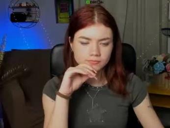 isabel_wave webcam model stream image
