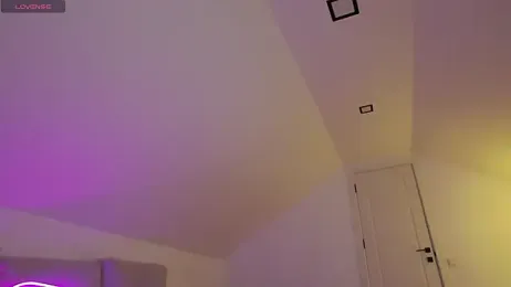 KhloeK webcam model stream image