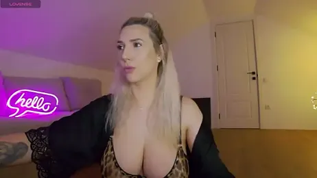 KhloeK webcam model stream image