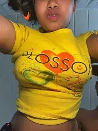 village_sexy_girl webcam stripchat model stream image