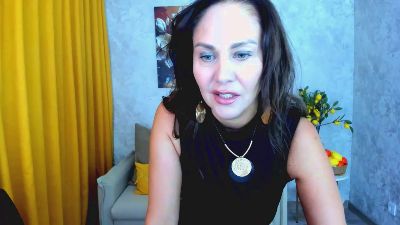 MilaUrban webcam model stream image
