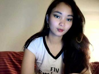 RozyElle webcam model stream image