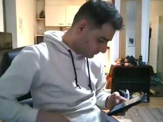 michaelmihai webcam model stream image